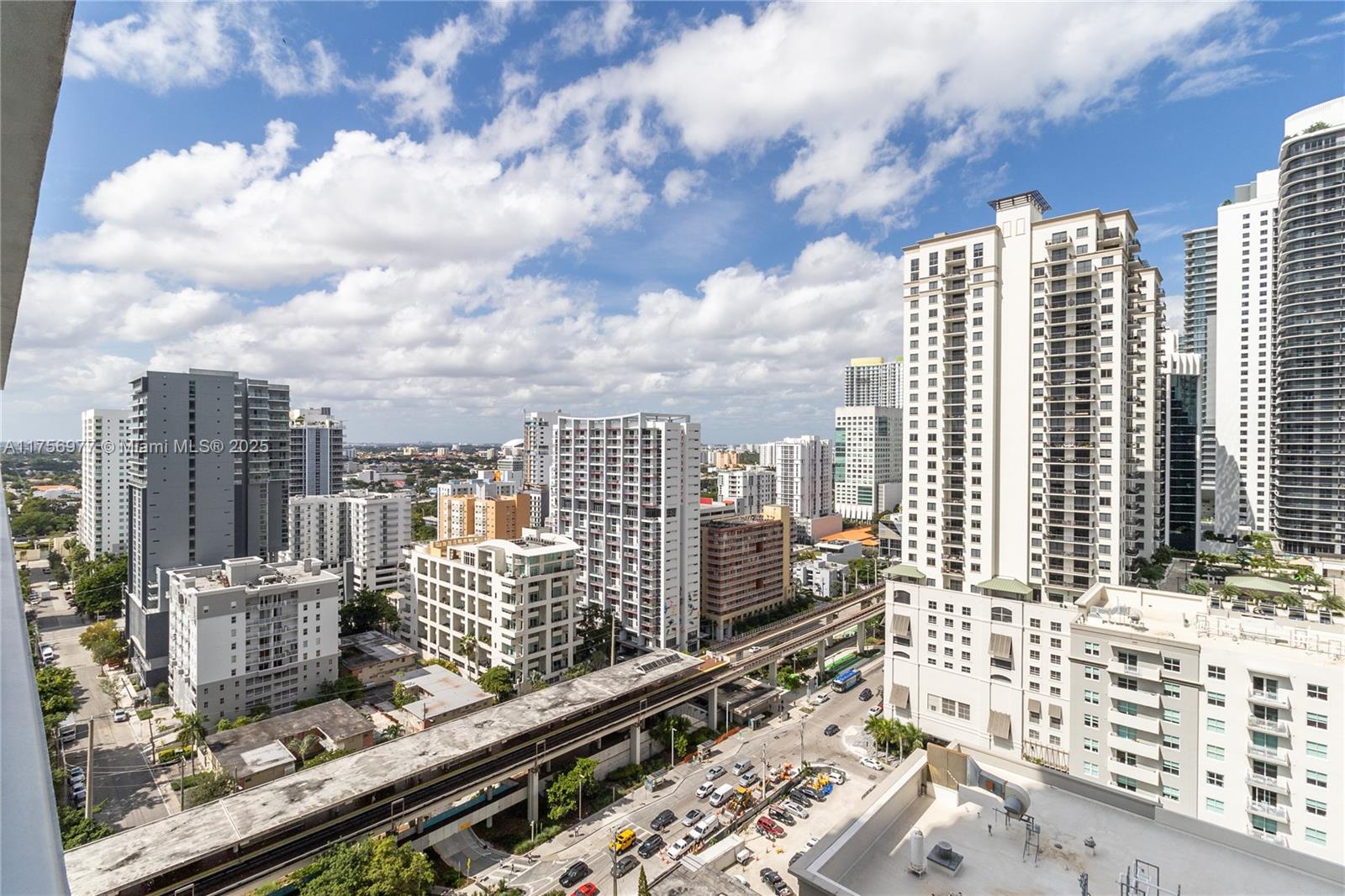 THE AXIS ON BRICKELL II C - Residential
