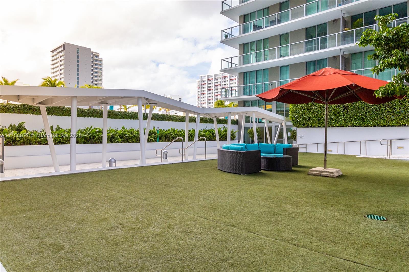 THE AXIS ON BRICKELL II C - Residential