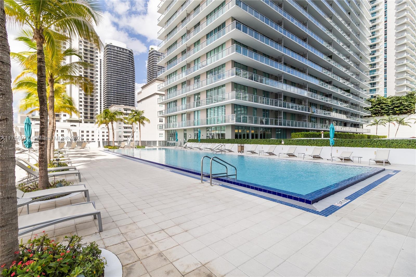 THE AXIS ON BRICKELL II C - Residential