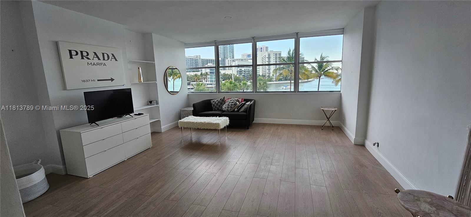 20 Island Ave 312
