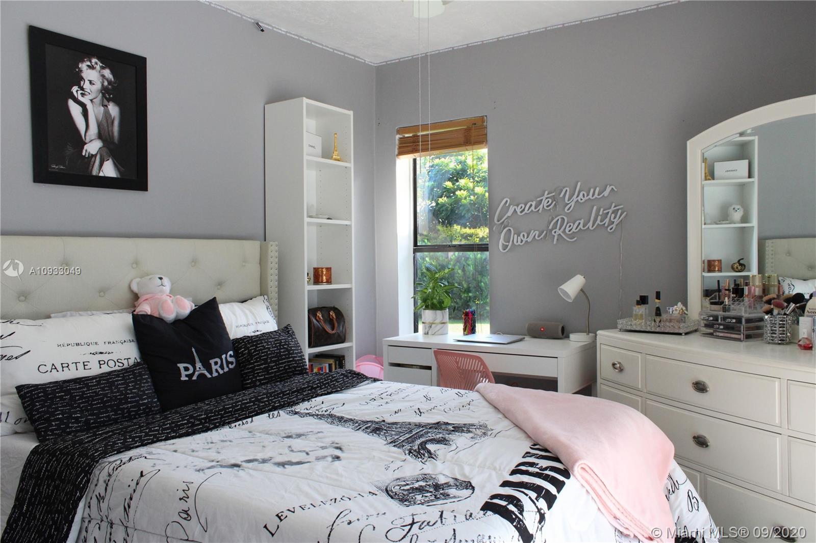 PINE SHORE SEC FIVE - Residential