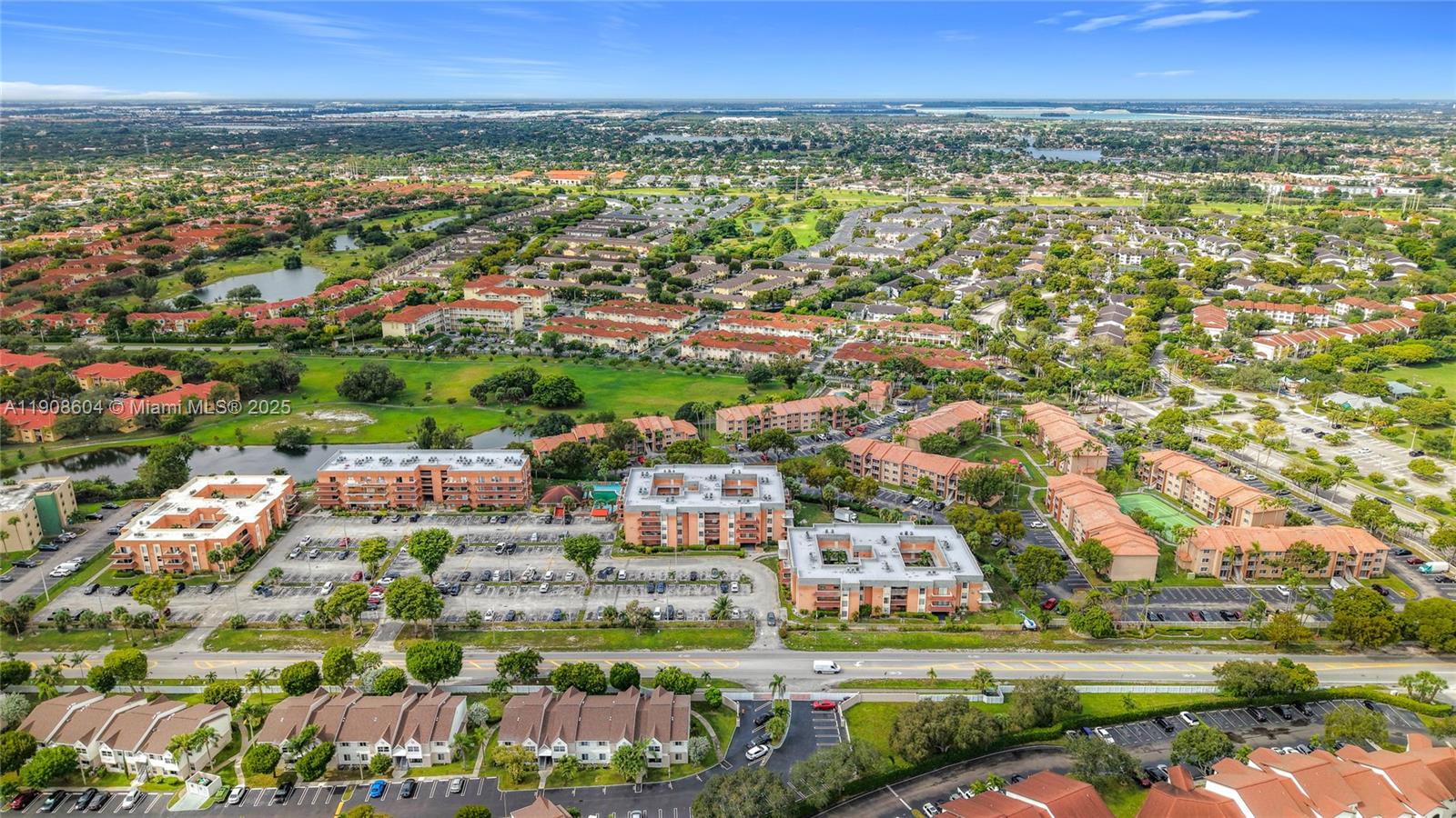 LAKEVIEW GARDENS AT MIAMI - Residential