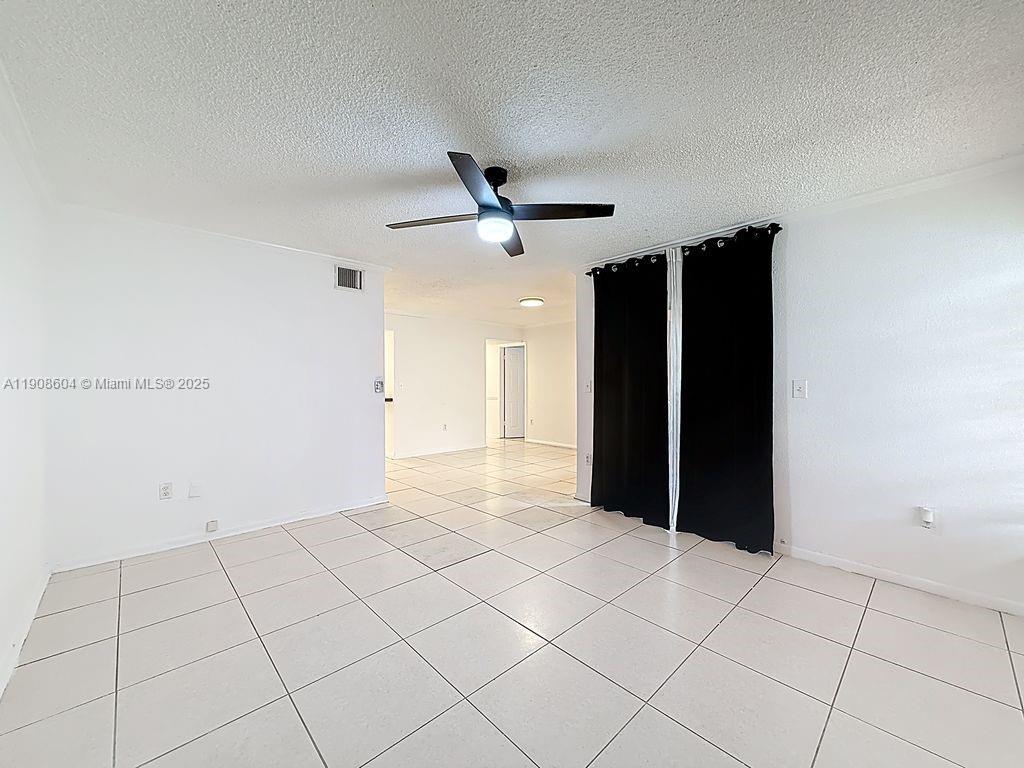 LAKEVIEW GARDENS AT MIAMI - Residential