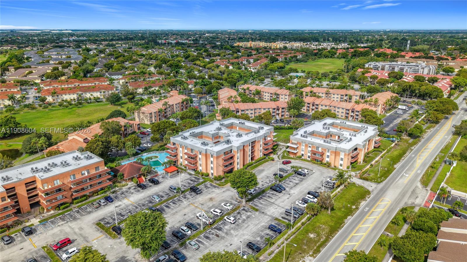 LAKEVIEW GARDENS AT MIAMI - Residential