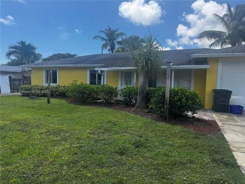3170 Buccaneer Rd Lake Worth FL 33462