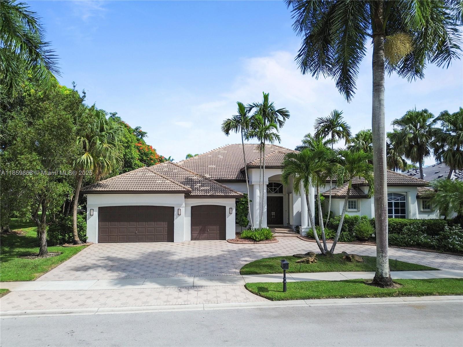 2514 Poinciana Dr