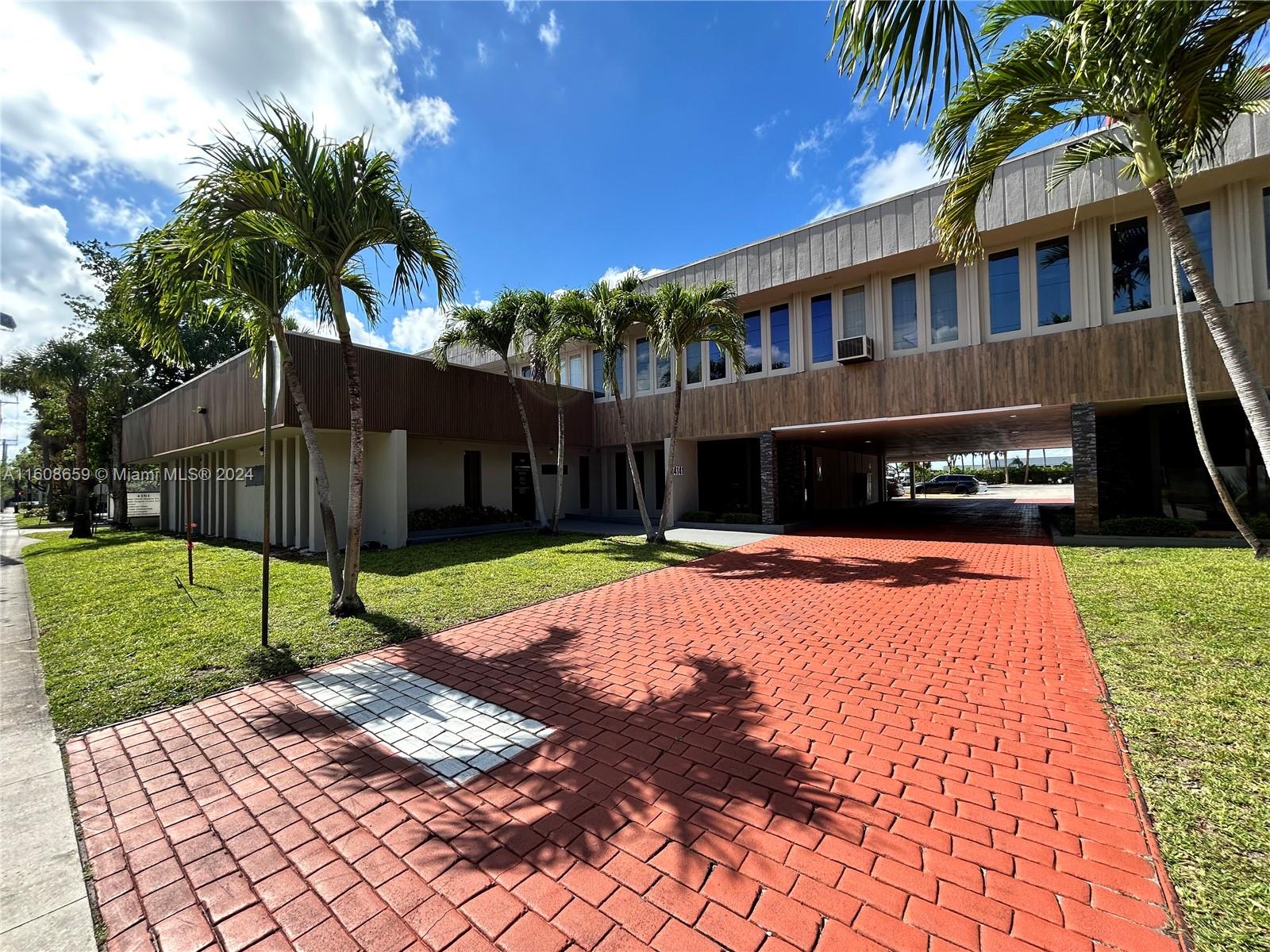 Available 2,100 SF. Excellent ground level office for lease in desirable Plantation FL. Perfect for medical use, law firm, or any other professional use. The building has ample parking, large hallways with waiting areas, and much more. The building is located just off State Road 7, halfway between Sunrise Boulevard and W Broward Boulevard. This prime location offers easy access to the Florida Turnpike. Great rental rate! Only $22.00 per SF plus $8.00 per SF CAM. Immediate occupancy available; it's easy to show call for more information.