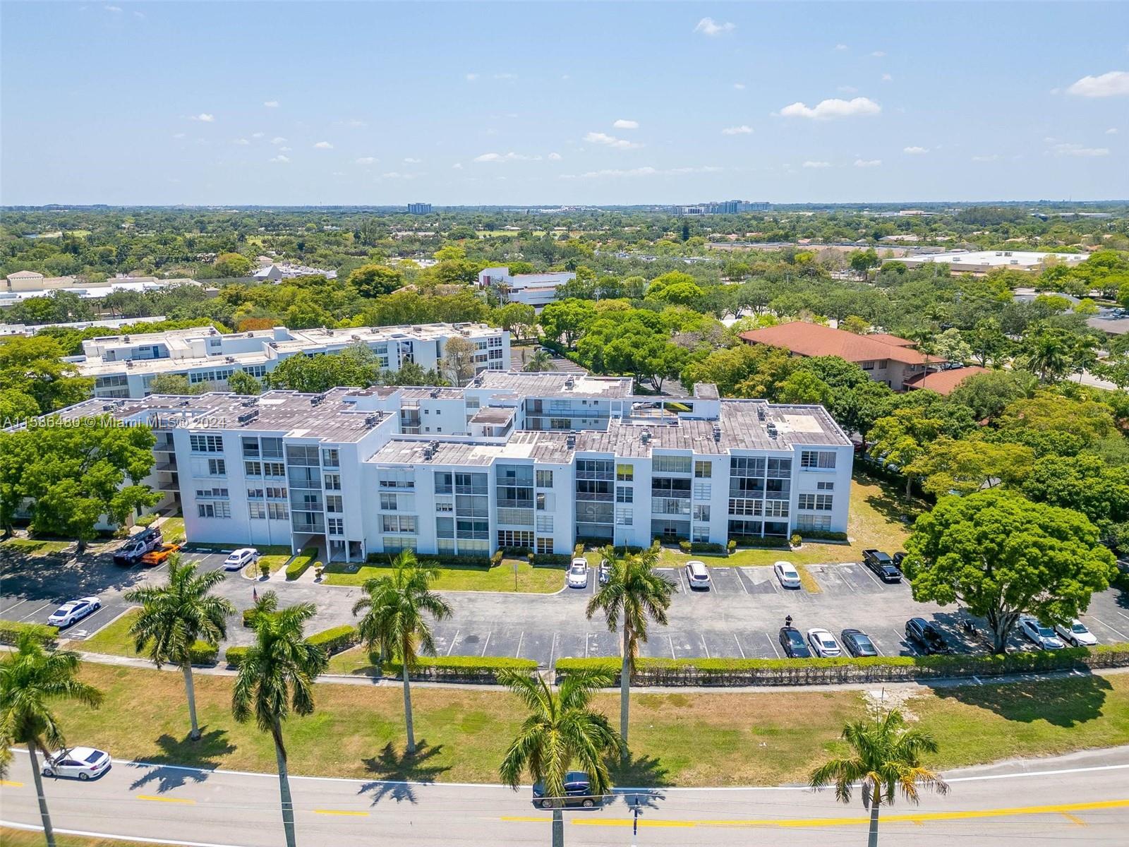 Property for Sale at 6923 Cypress Rd A15, Plantation, Miami-Dade County, Florida - Bedrooms: 2 
Bathrooms: 2  - $155,000