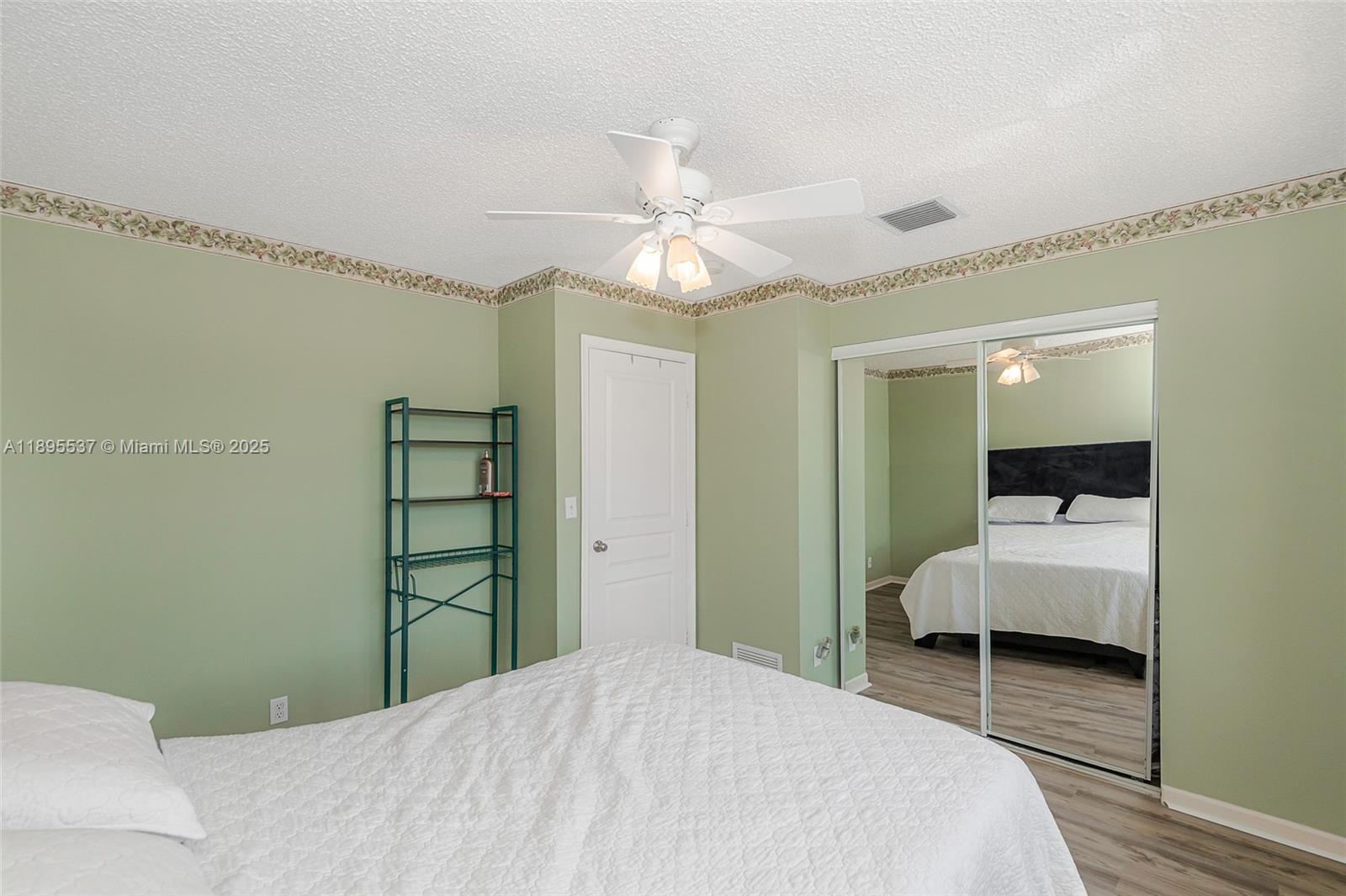 BANYAN OAKRIDGE COMMERCIA - Residential