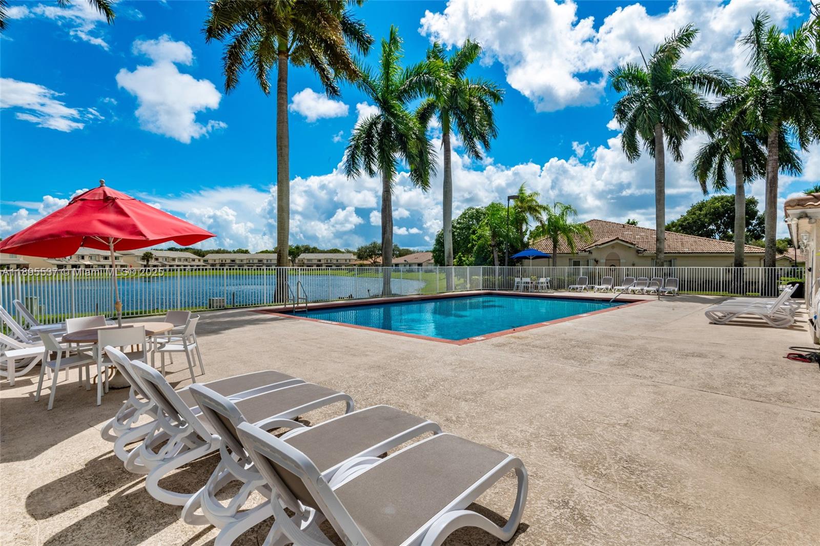 BANYAN OAKRIDGE COMMERCIA - Residential