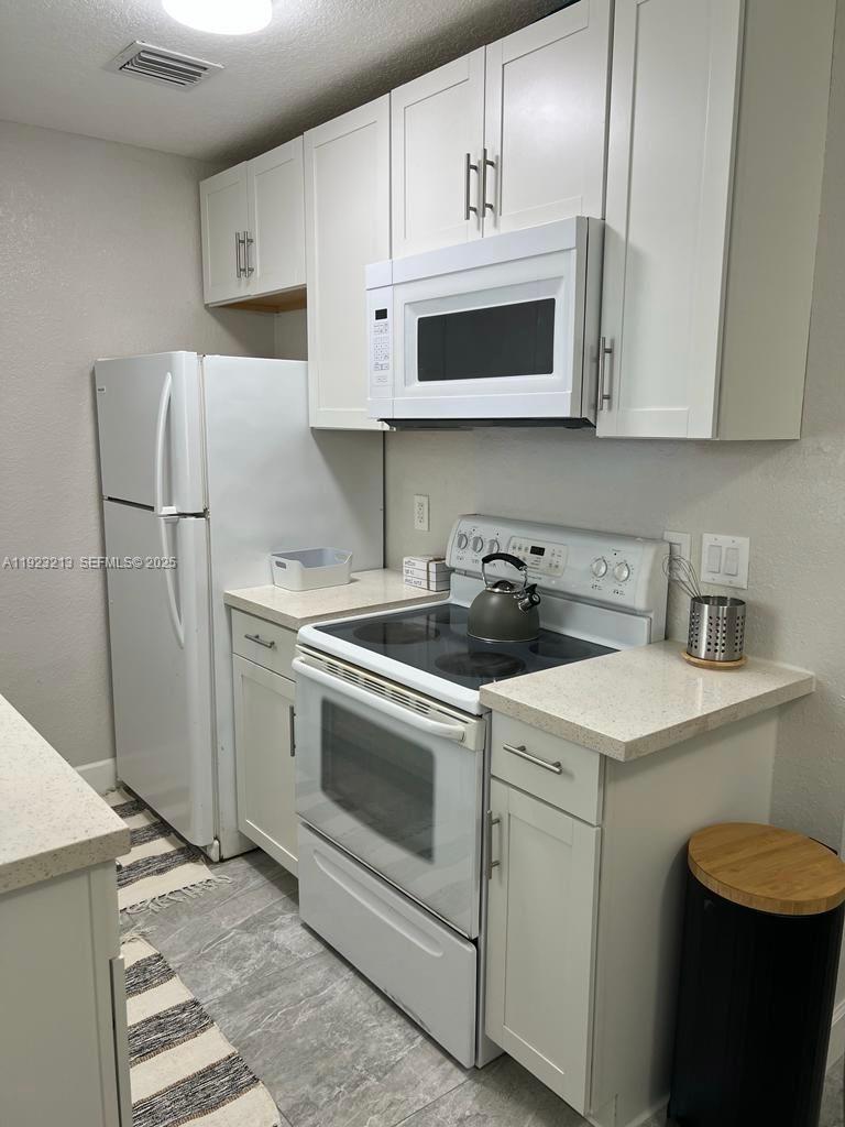 MELROSE PARK SEC 8 - Residential Lease