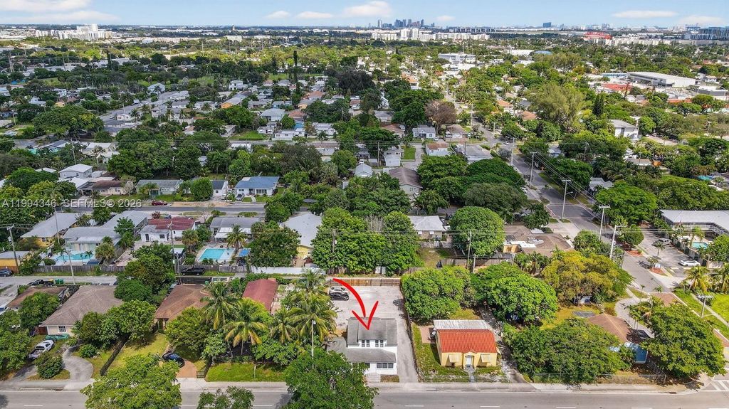 Photo of 220 SW 16th St #Front, Dania Beach, FL 33004 (MLS # A11994346)