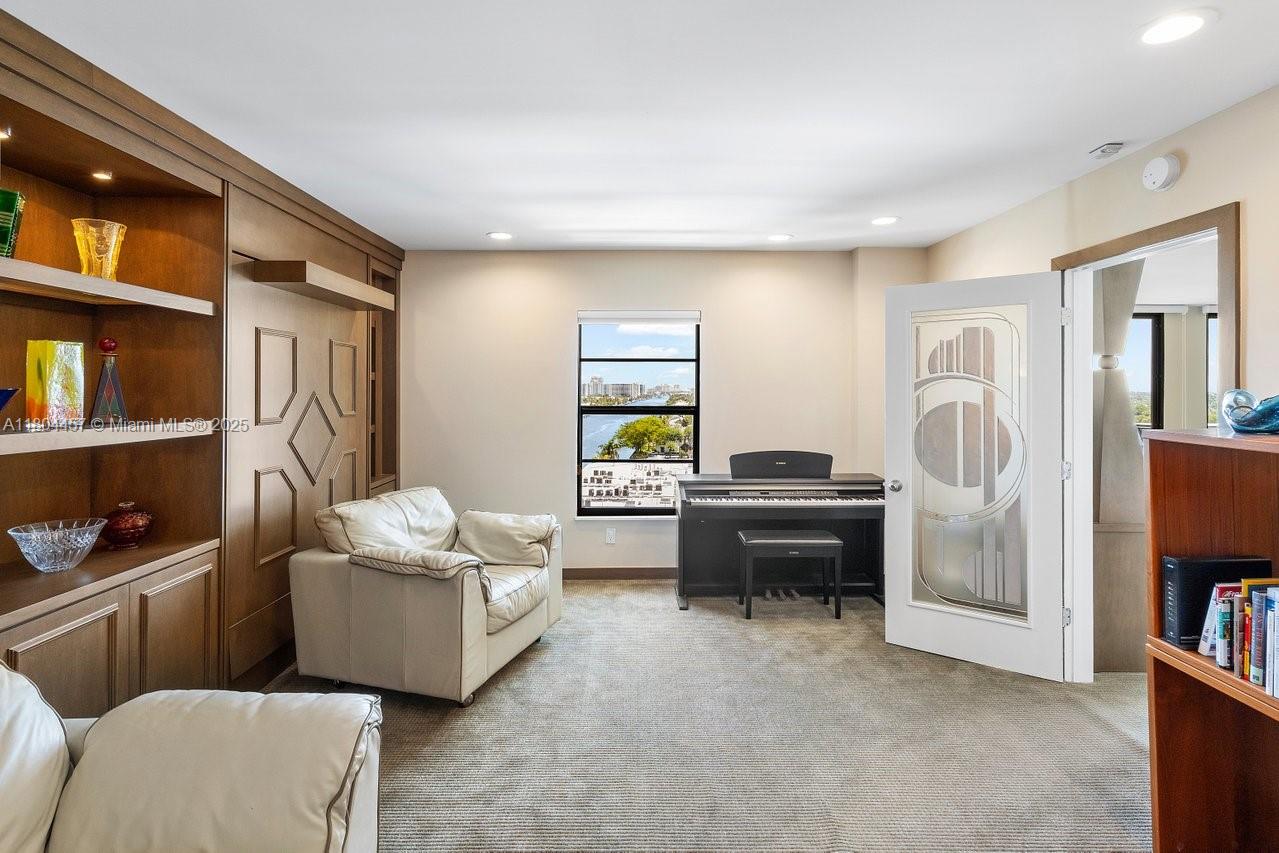 PILOT HOUSE CONDO - Residential