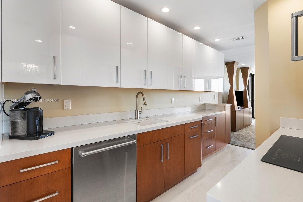 PILOT HOUSE CONDO - Residential