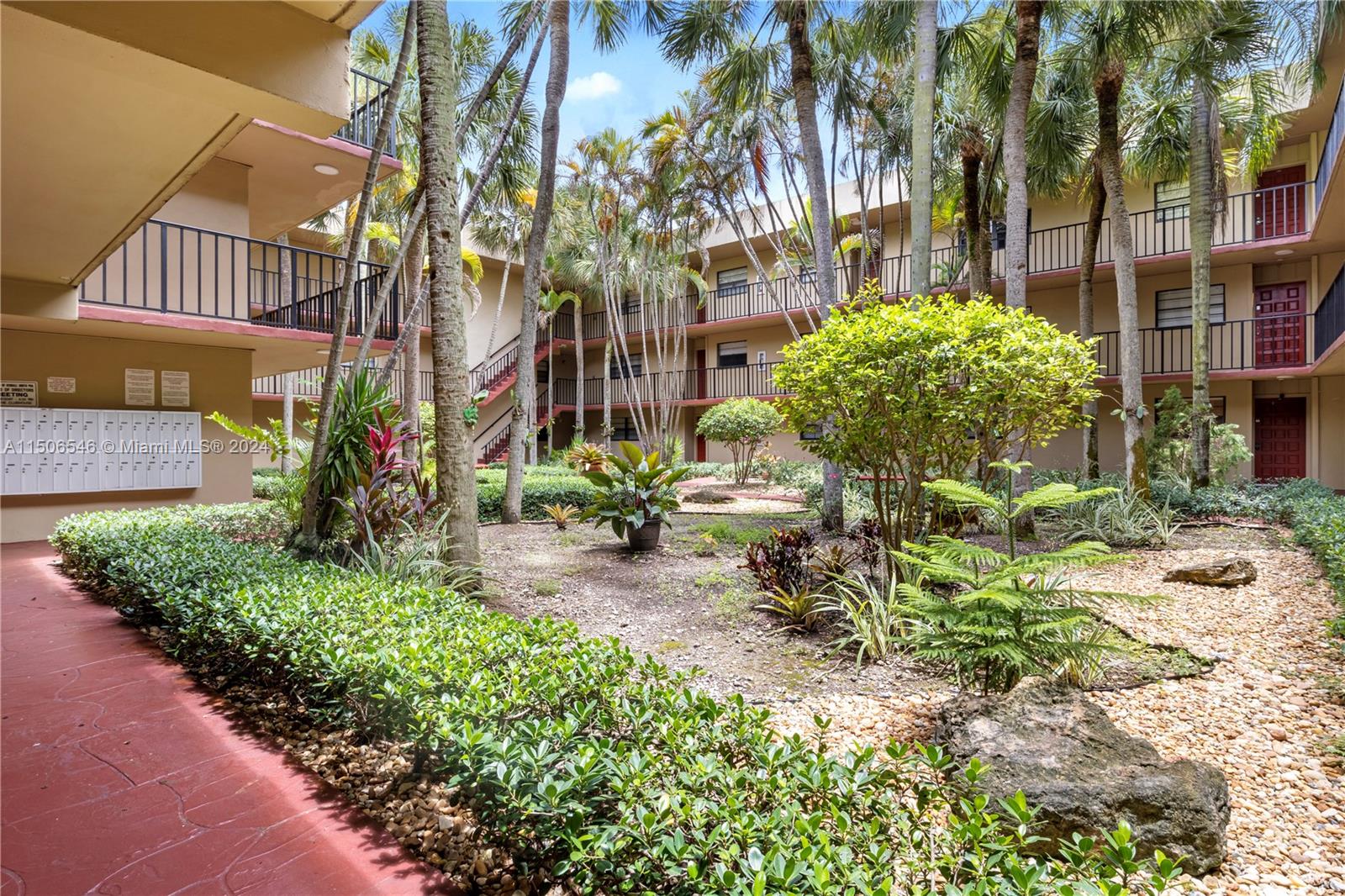 GARDENS OF KENDALL SO CON - Residential