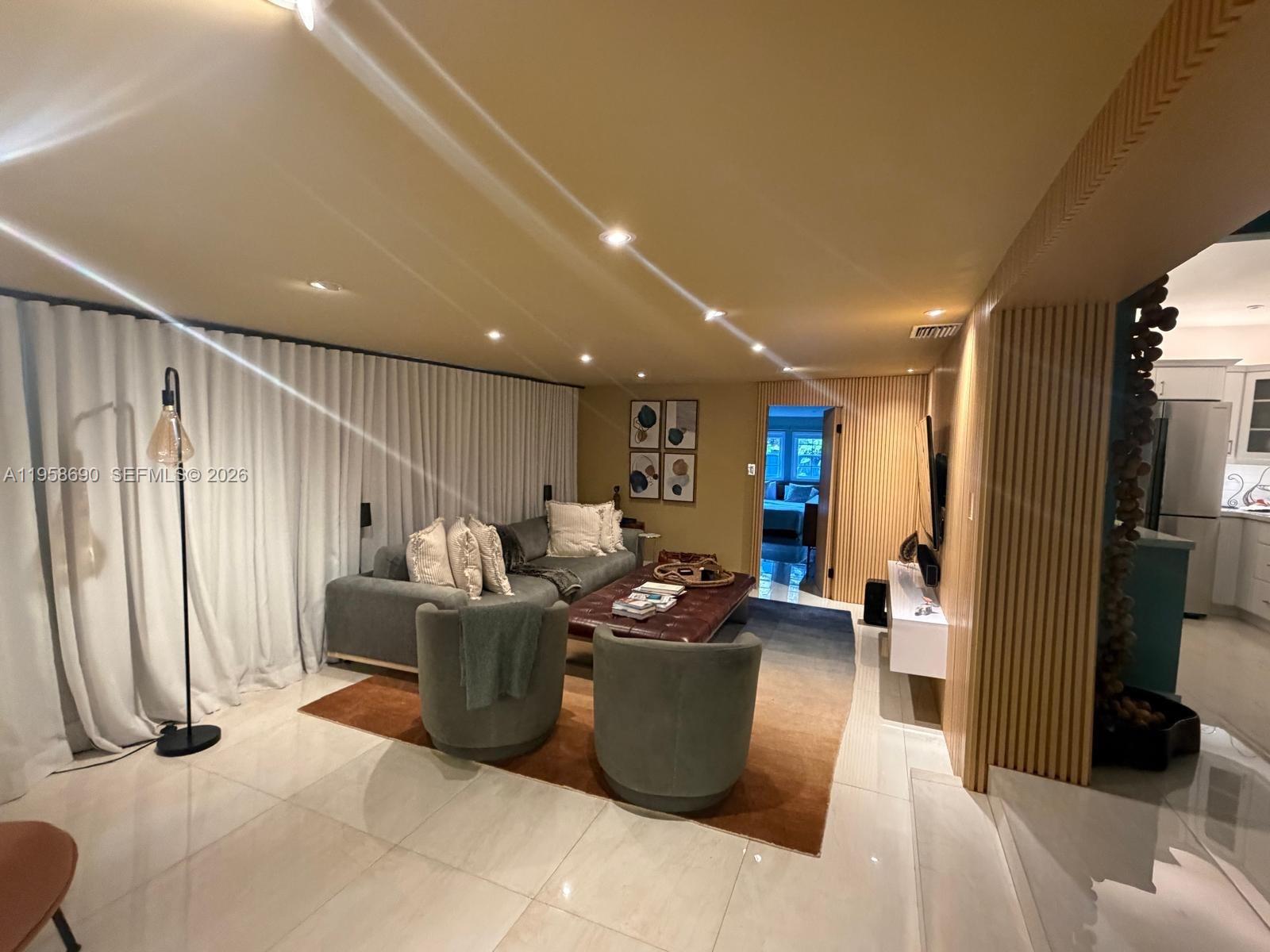 NEW BELLE MEADE - Residential