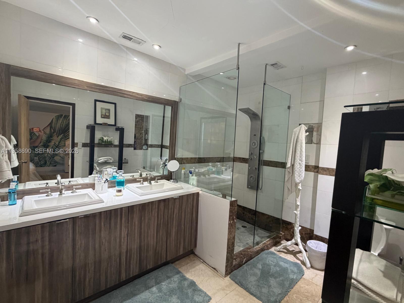 NEW BELLE MEADE - Residential