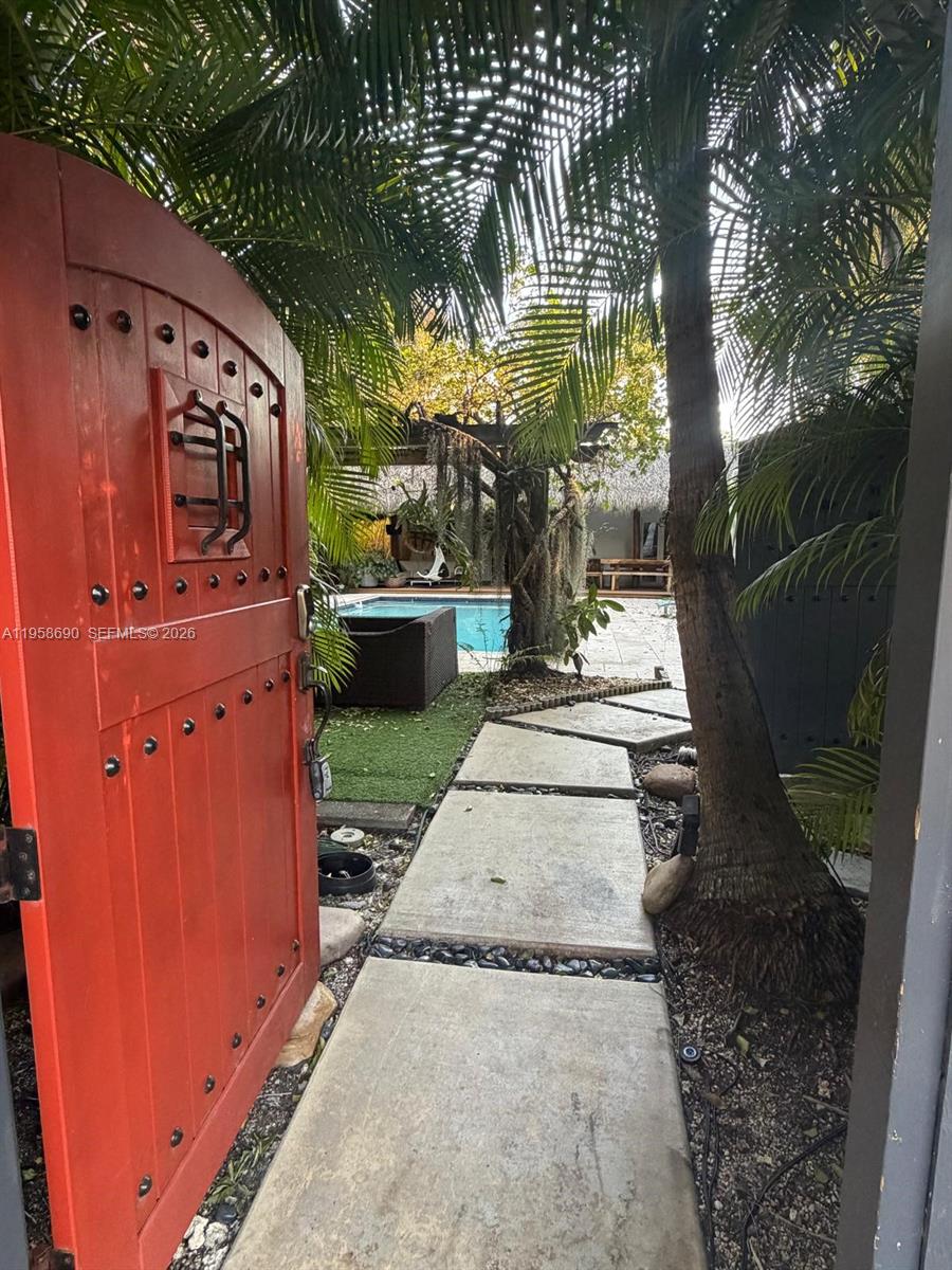 NEW BELLE MEADE - Residential