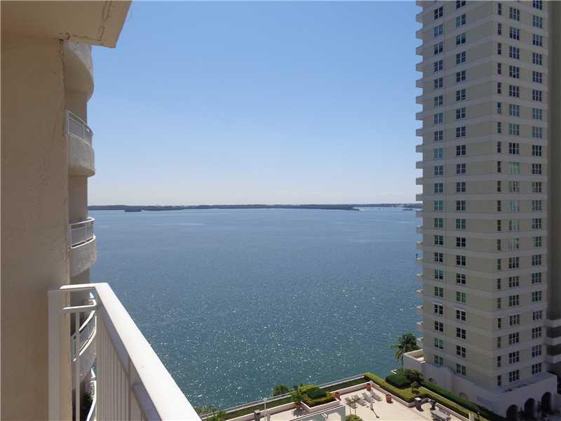 Beautiful one bedroom apartment with gorgeous views of the bay and Miami city lights. Unit has new marble floors, granite counter top, ss appliances, freshly painted. Unit is located in Brickell Key, which offers privacy with easy access to Brickell fina ncial center, Mary Brickell Village, restaurants. Trolley service. Isola amenities offer heated pool & zacuzzi, up to date bay front fitness center, two lighted tennis court.