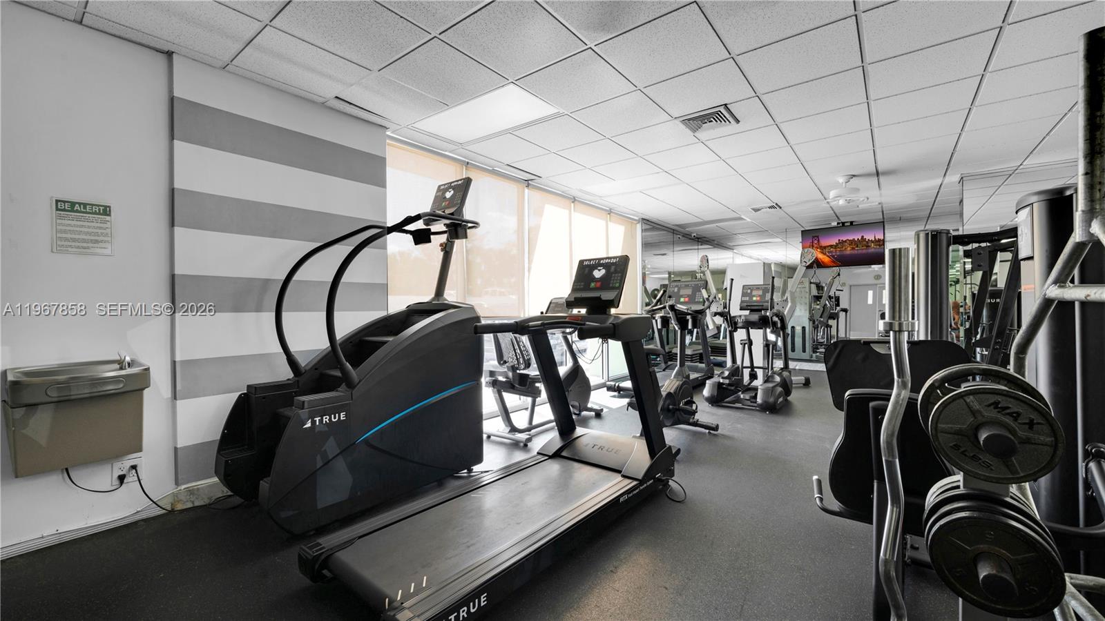 BAYVIEW TOWERS CONDO SOUT - Residential