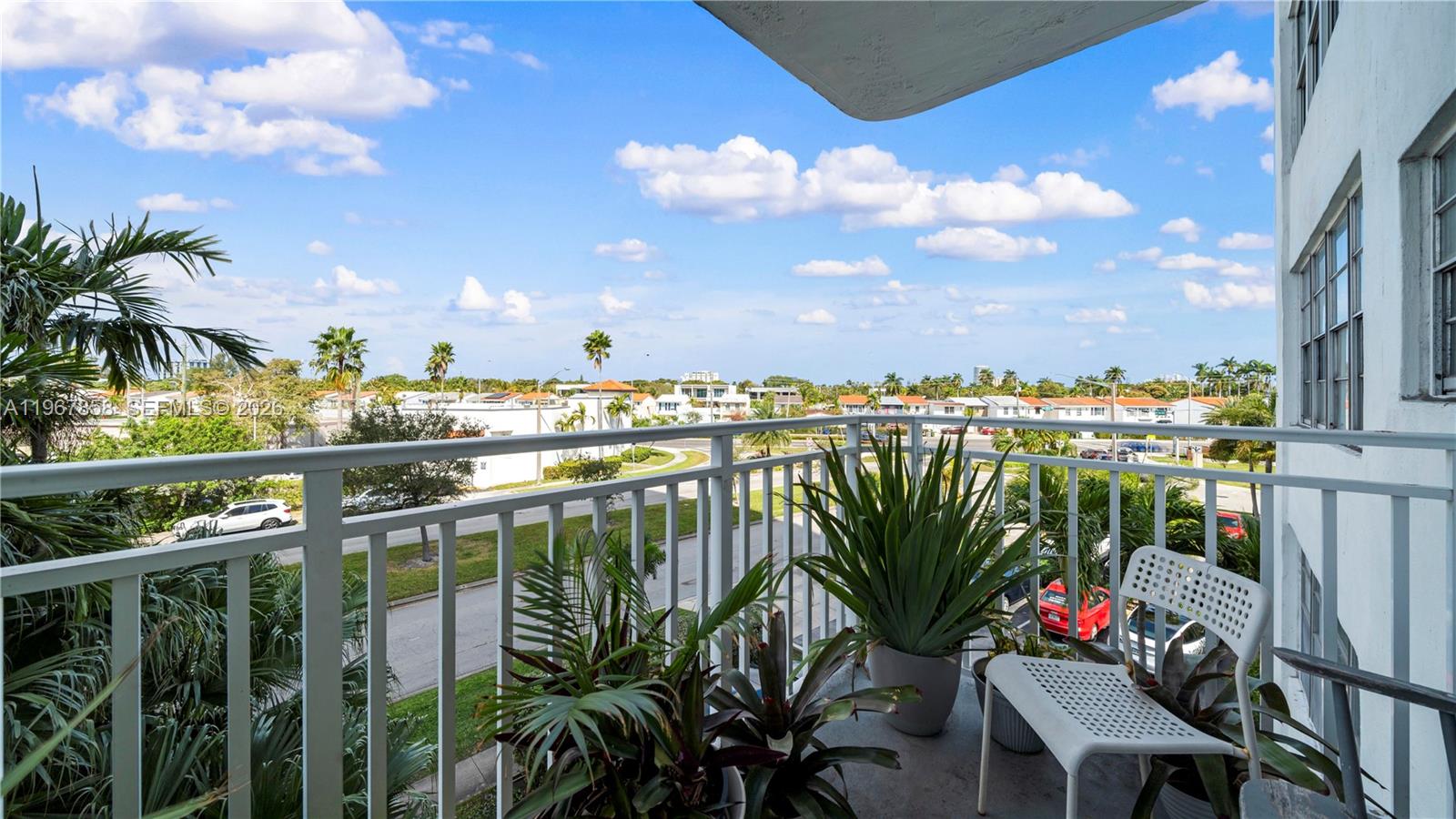 BAYVIEW TOWERS CONDO SOUT - Residential