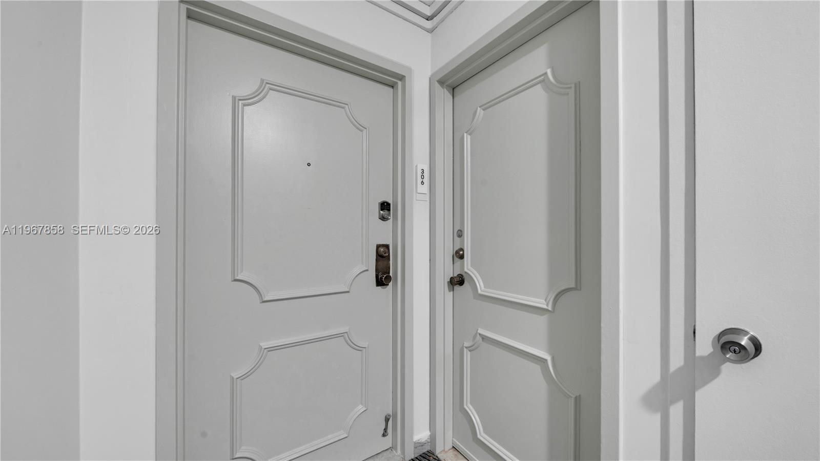 BAYVIEW TOWERS CONDO SOUT - Residential