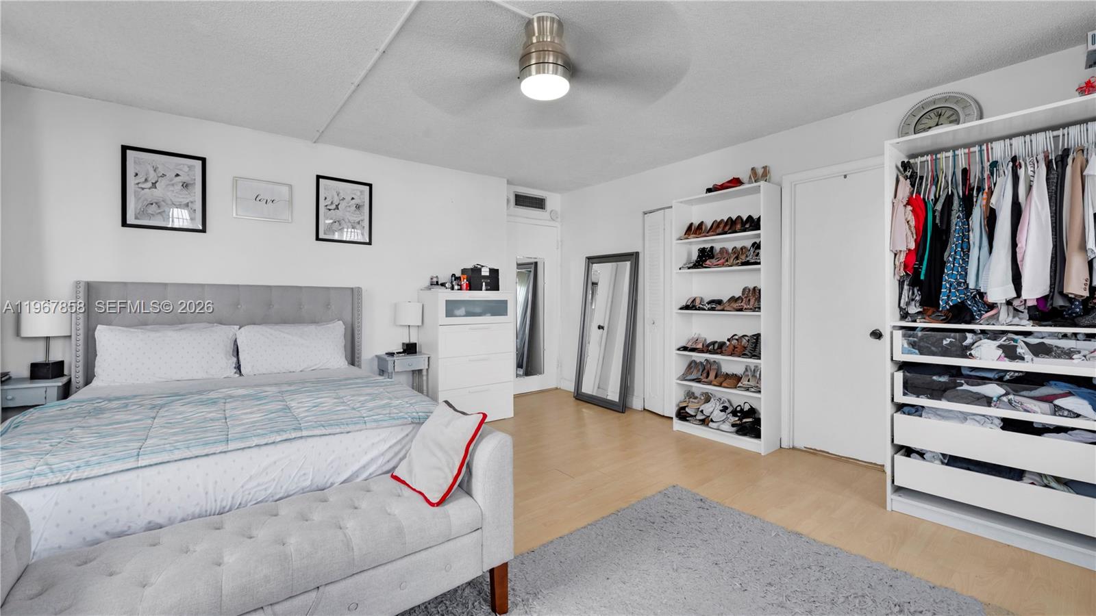 BAYVIEW TOWERS CONDO SOUT - Residential