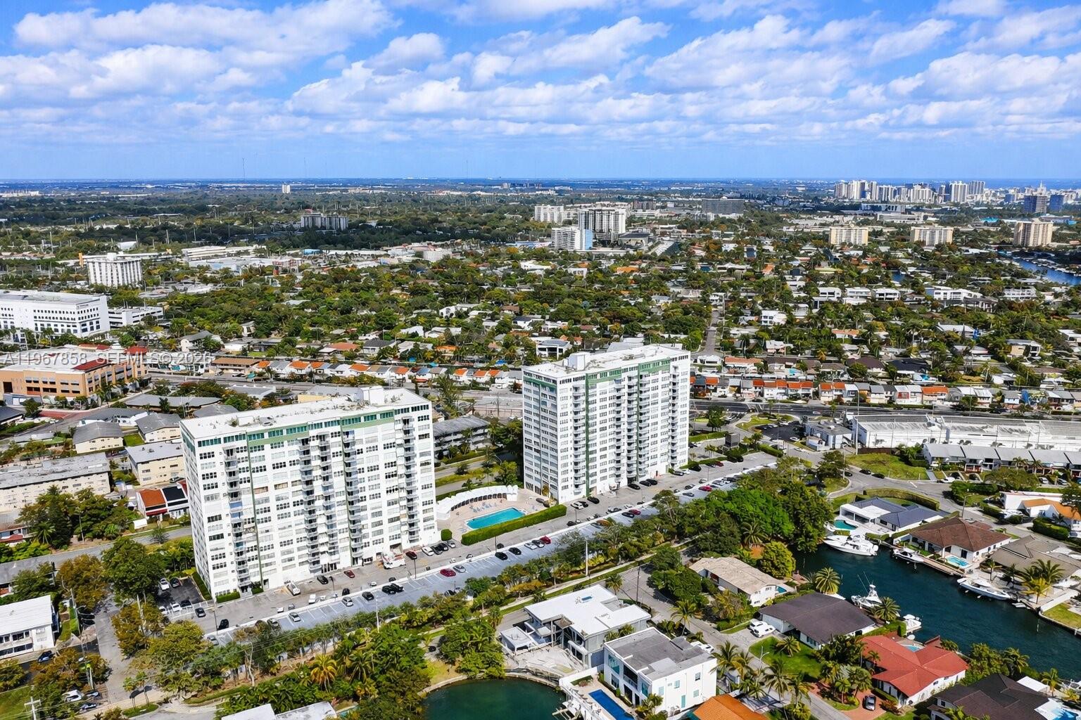 BAYVIEW TOWERS CONDO SOUT - Residential