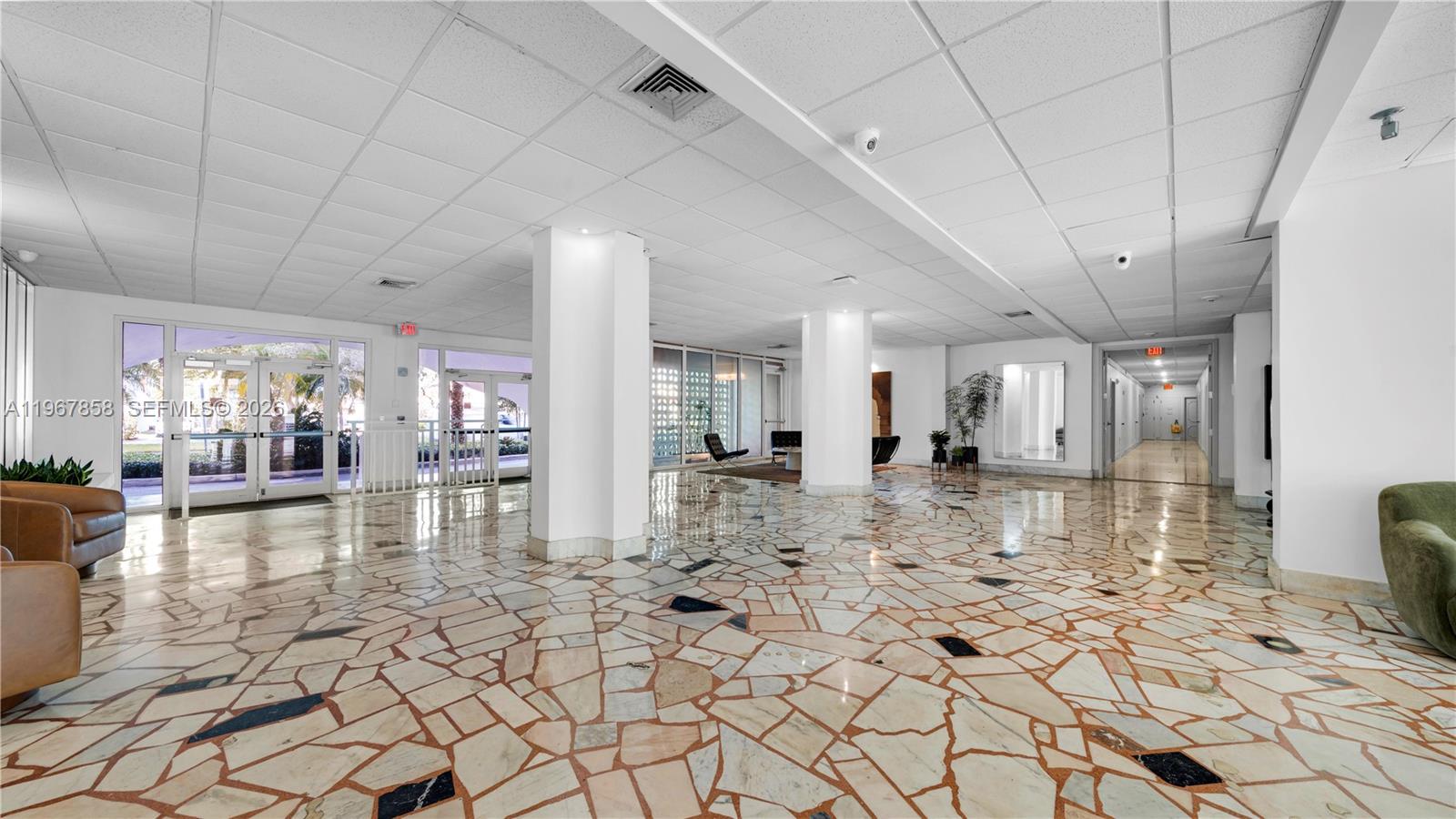 BAYVIEW TOWERS CONDO SOUT - Residential