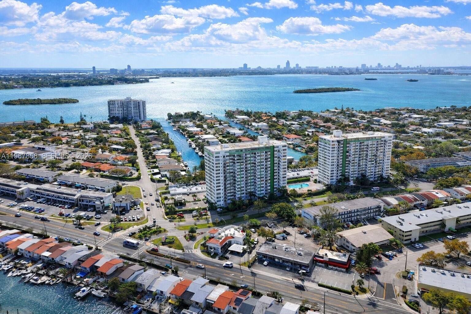 BAYVIEW TOWERS CONDO SOUT - Residential