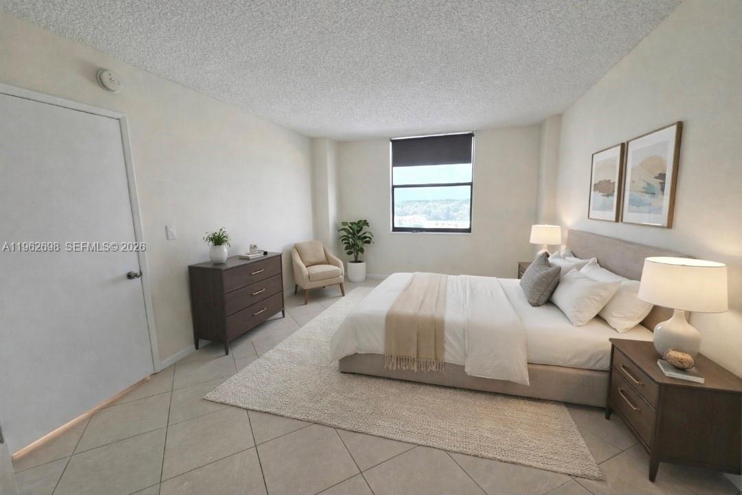 GREENWICH PH I CONDO - Residential Lease