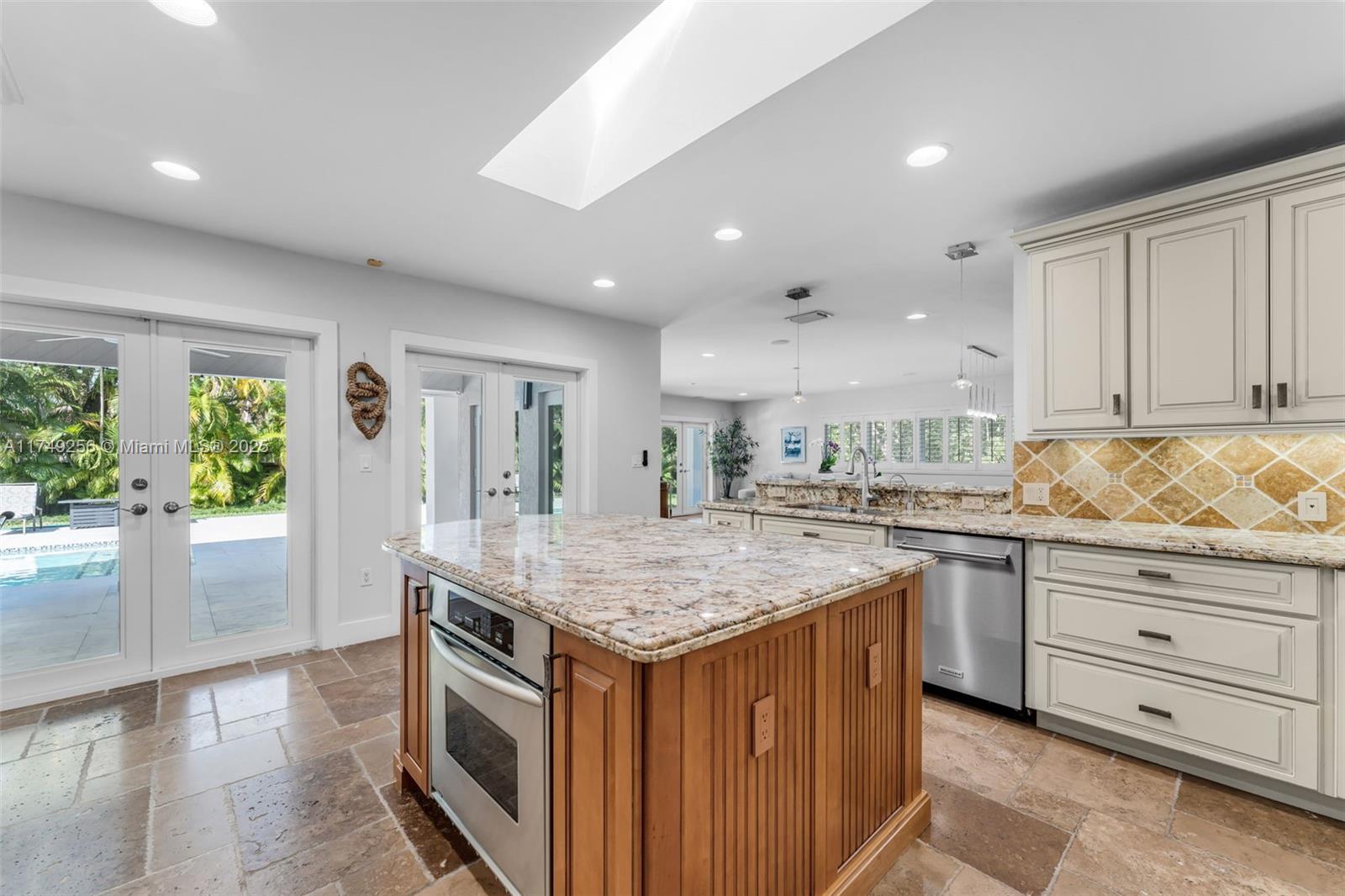 FARMERS ACRES - Residential