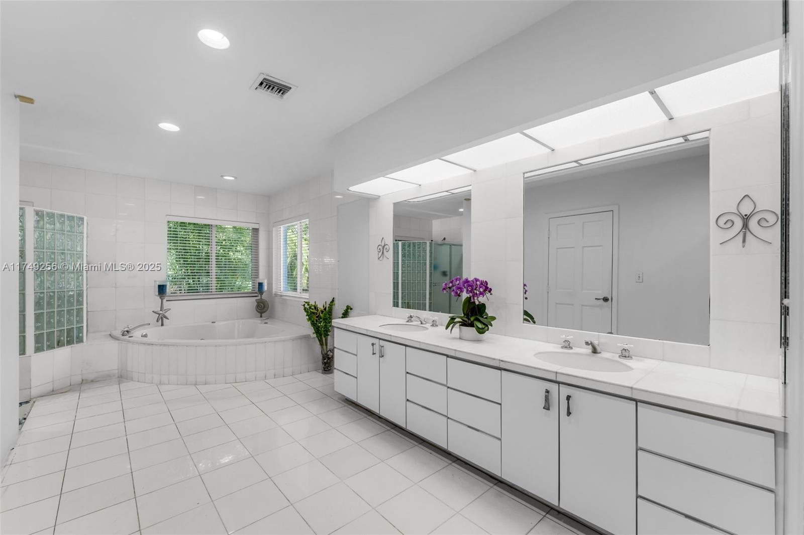 FARMERS ACRES - Residential