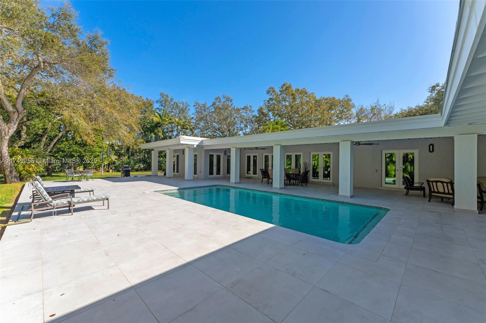 FARMERS ACRES - Residential