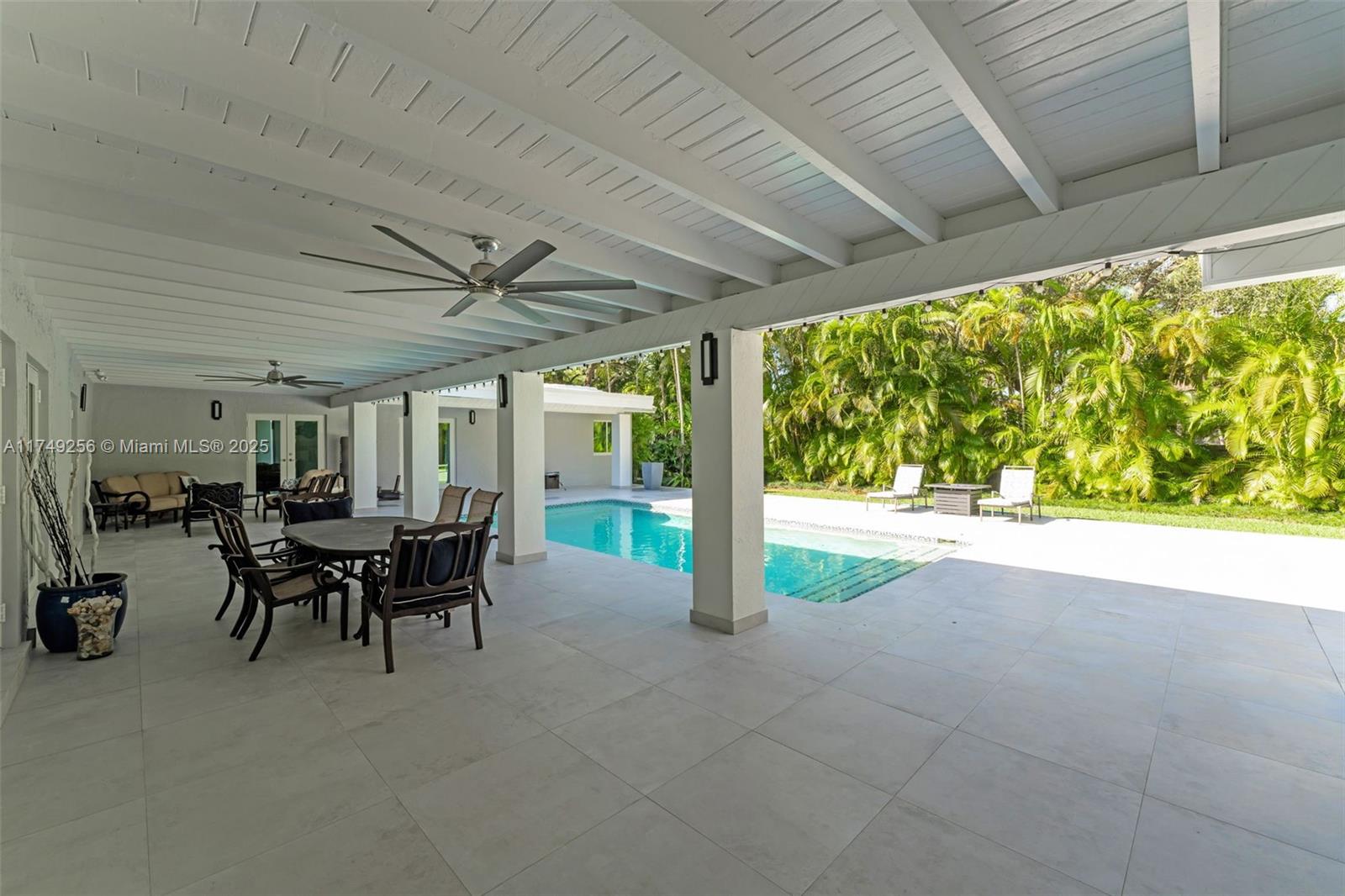 FARMERS ACRES - Residential