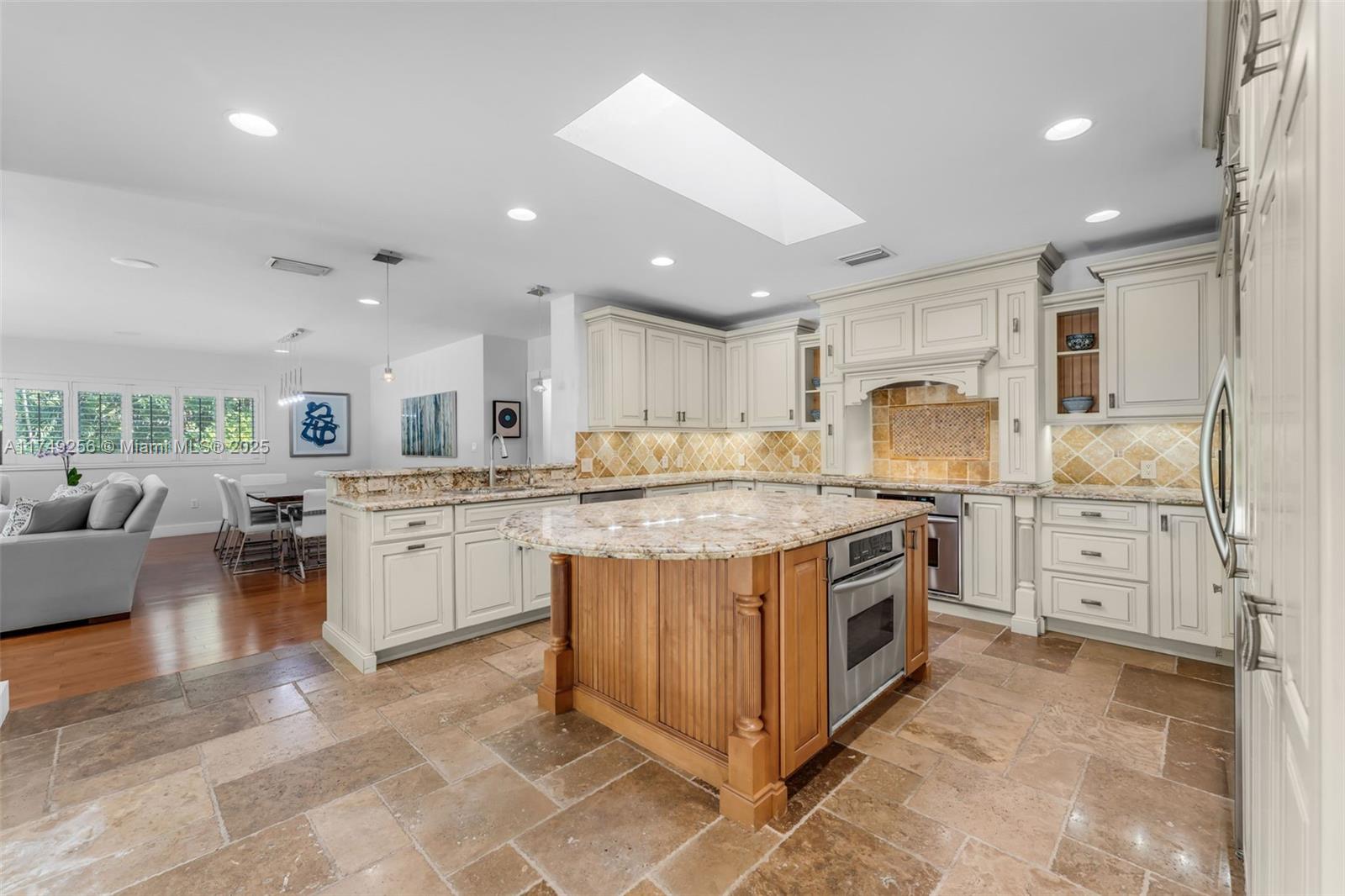 FARMERS ACRES - Residential