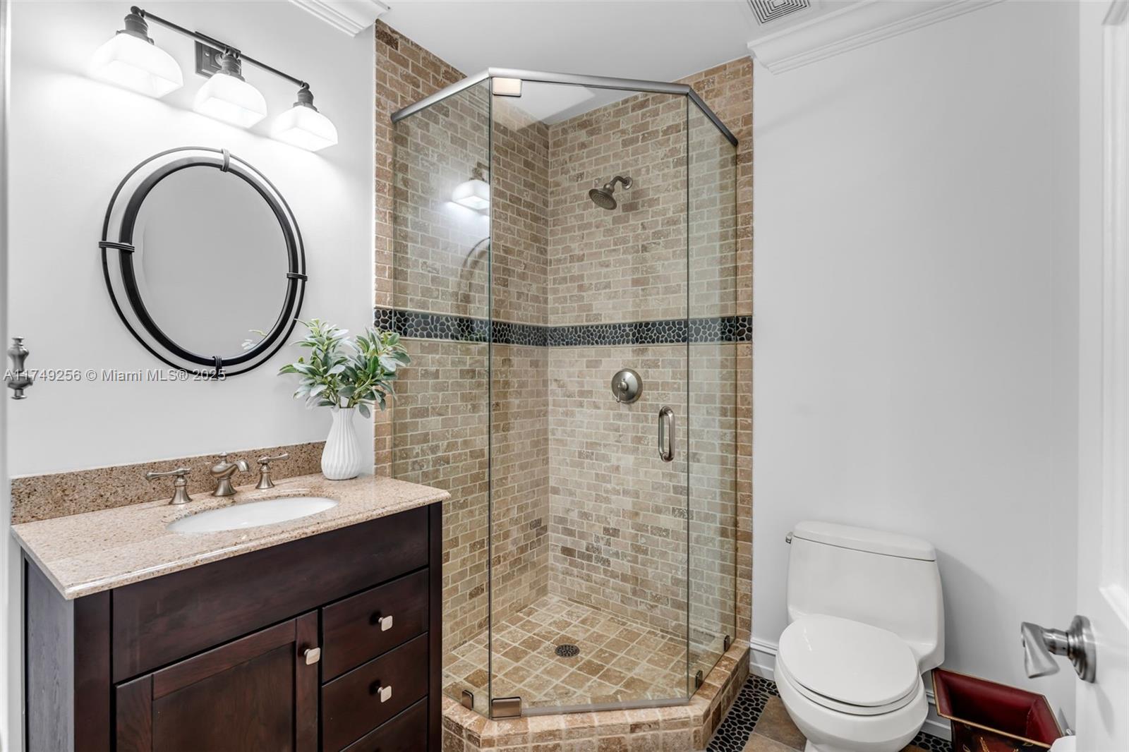 FARMERS ACRES - Residential