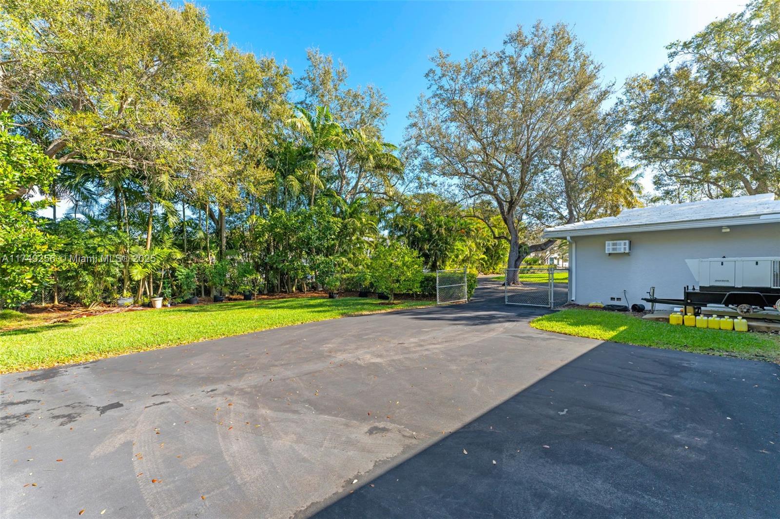 FARMERS ACRES - Residential