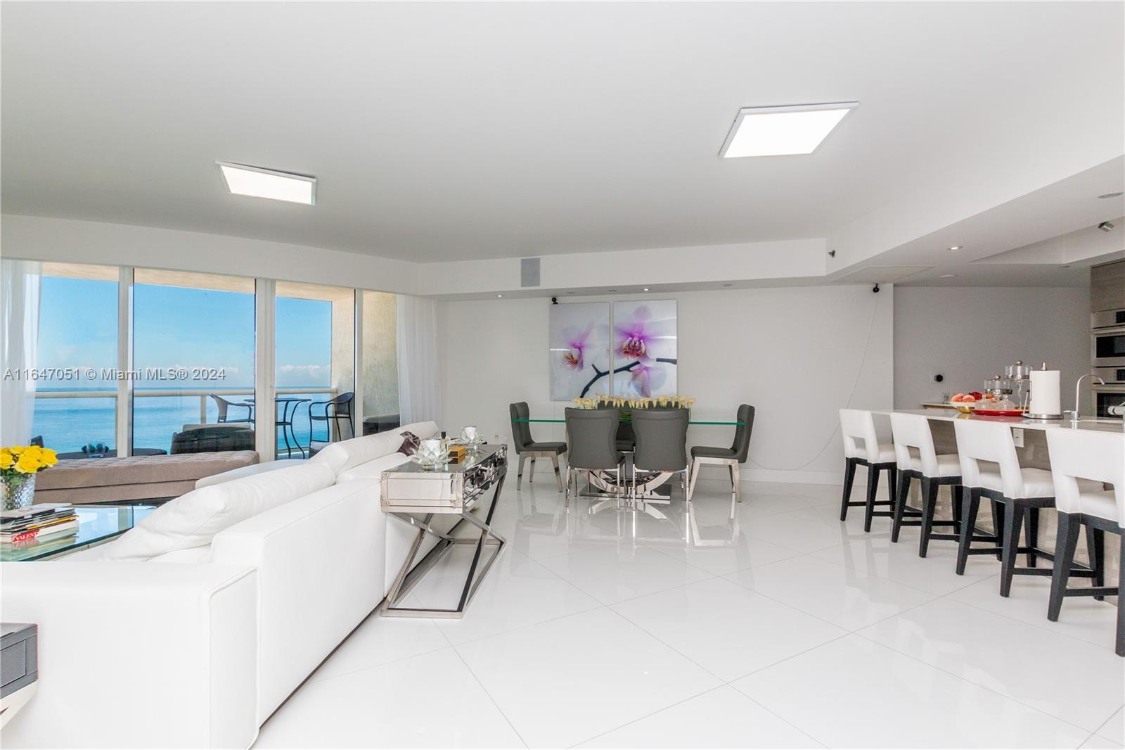 17201 Collins Ave 1807, Sunny Isles Beach, Miami-Dade County, Florida - 2 Bedrooms  
3 Bathrooms - 