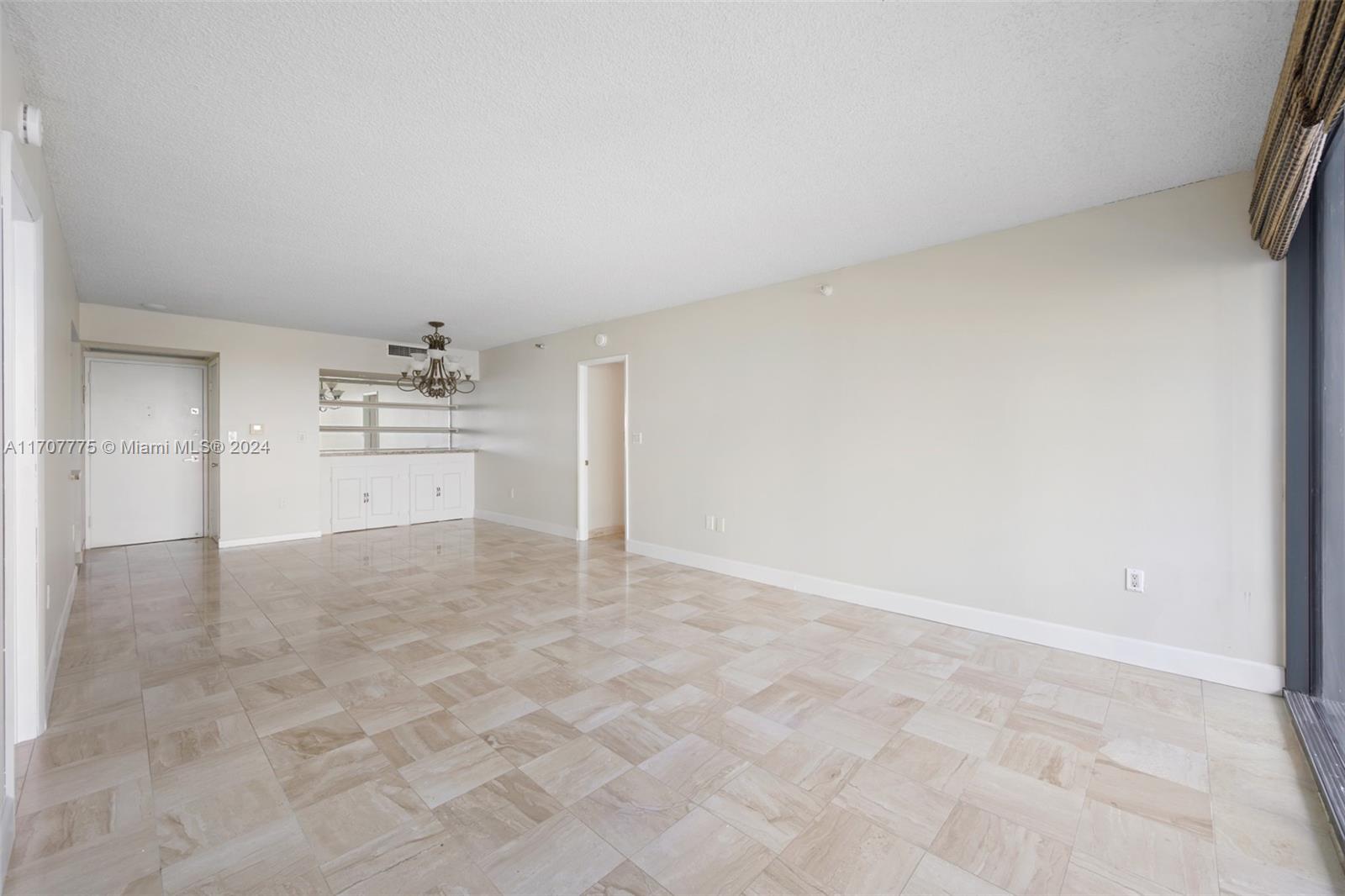 20505 E Country Club Dr 1434