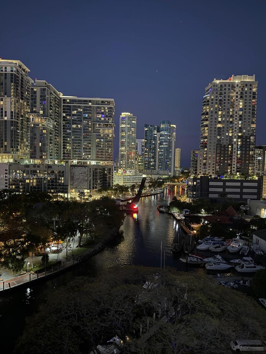 ESPLANADE ON THE NEW RIVE - Residential