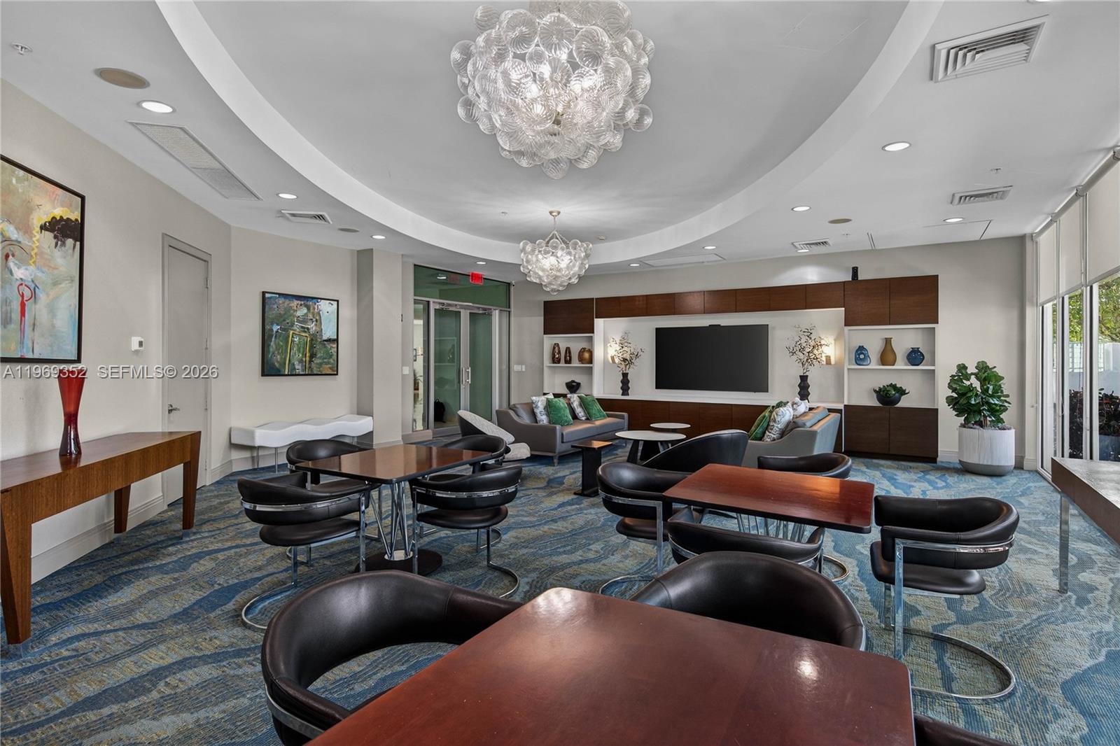 ESPLANADE ON THE NEW RIVE - Residential