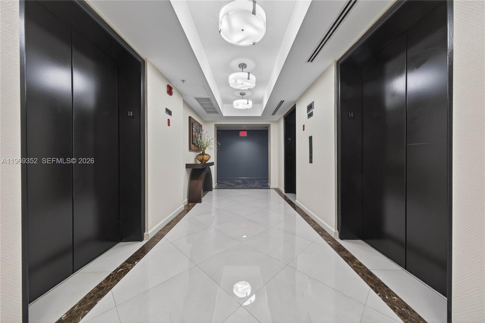 ESPLANADE ON THE NEW RIVE - Residential