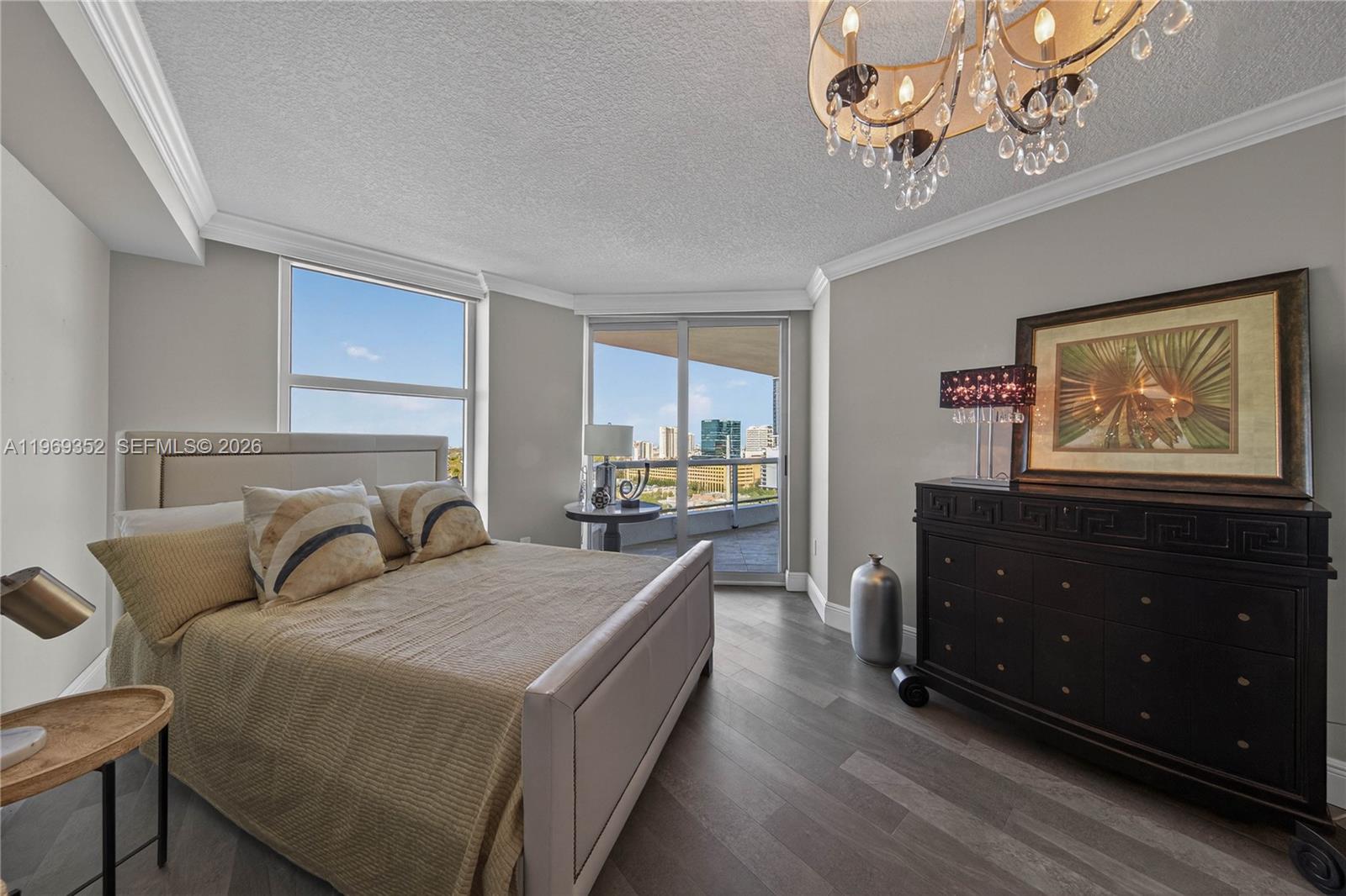 ESPLANADE ON THE NEW RIVE - Residential