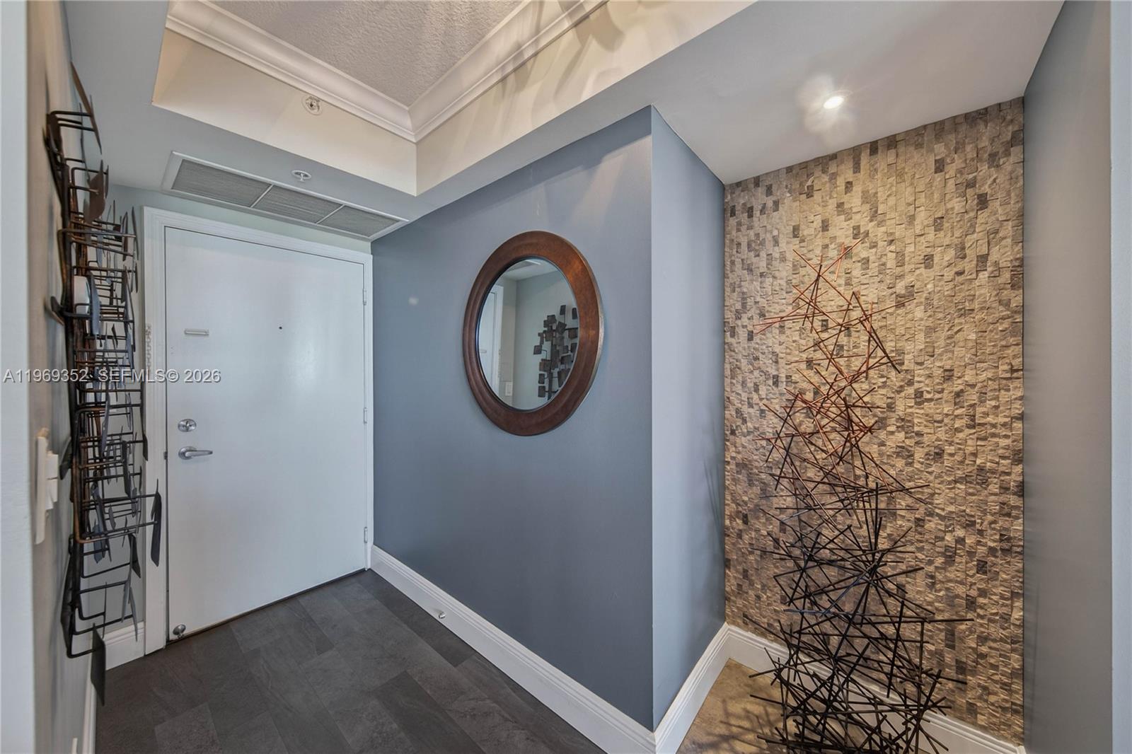 ESPLANADE ON THE NEW RIVE - Residential