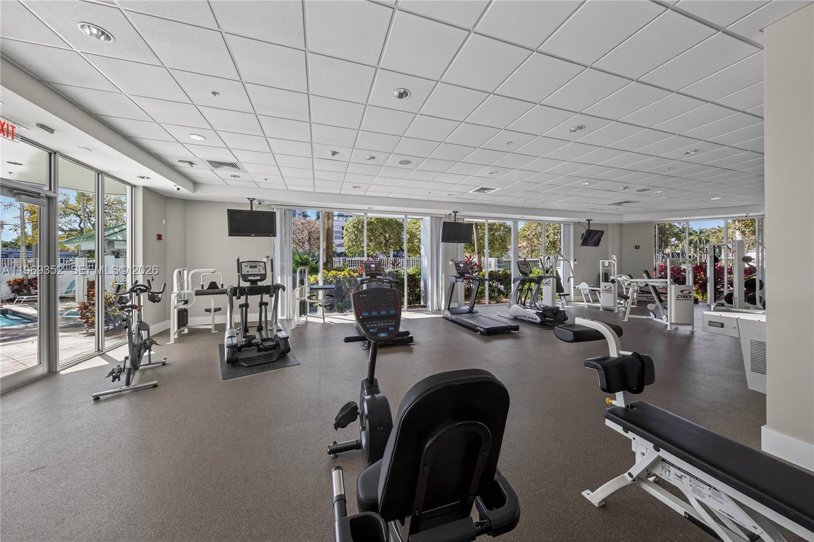 ESPLANADE ON THE NEW RIVE - Residential