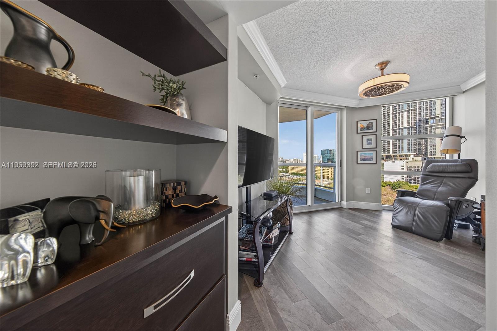 ESPLANADE ON THE NEW RIVE - Residential