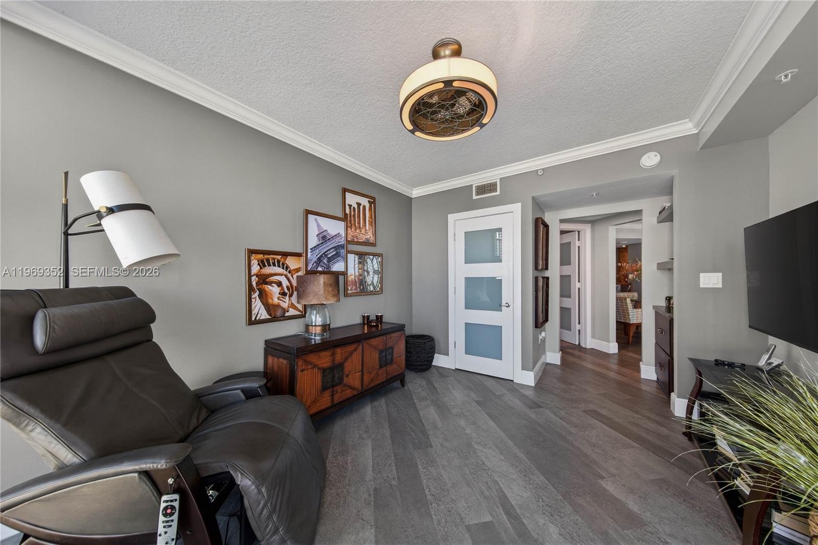 ESPLANADE ON THE NEW RIVE - Residential