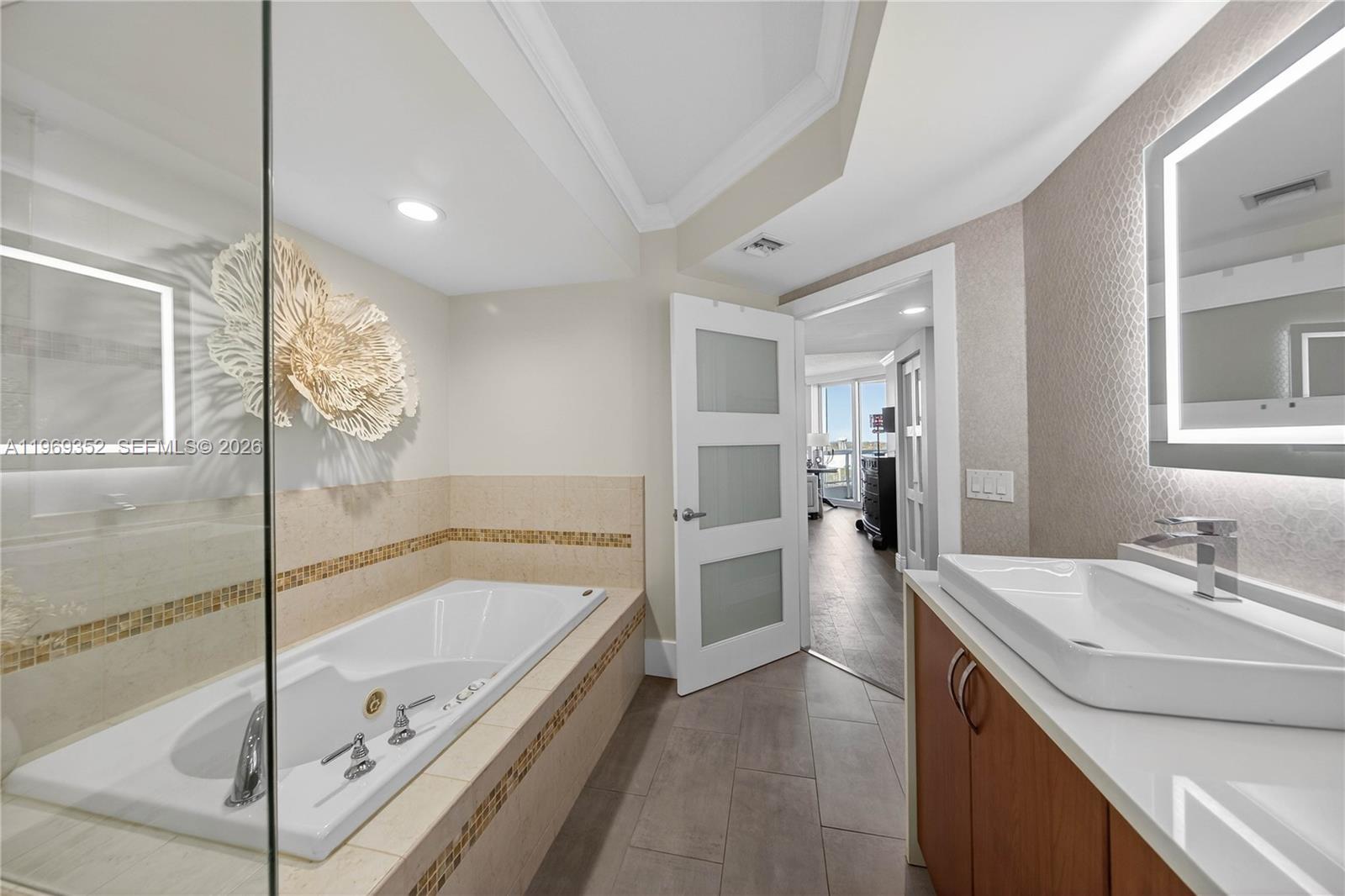 ESPLANADE ON THE NEW RIVE - Residential