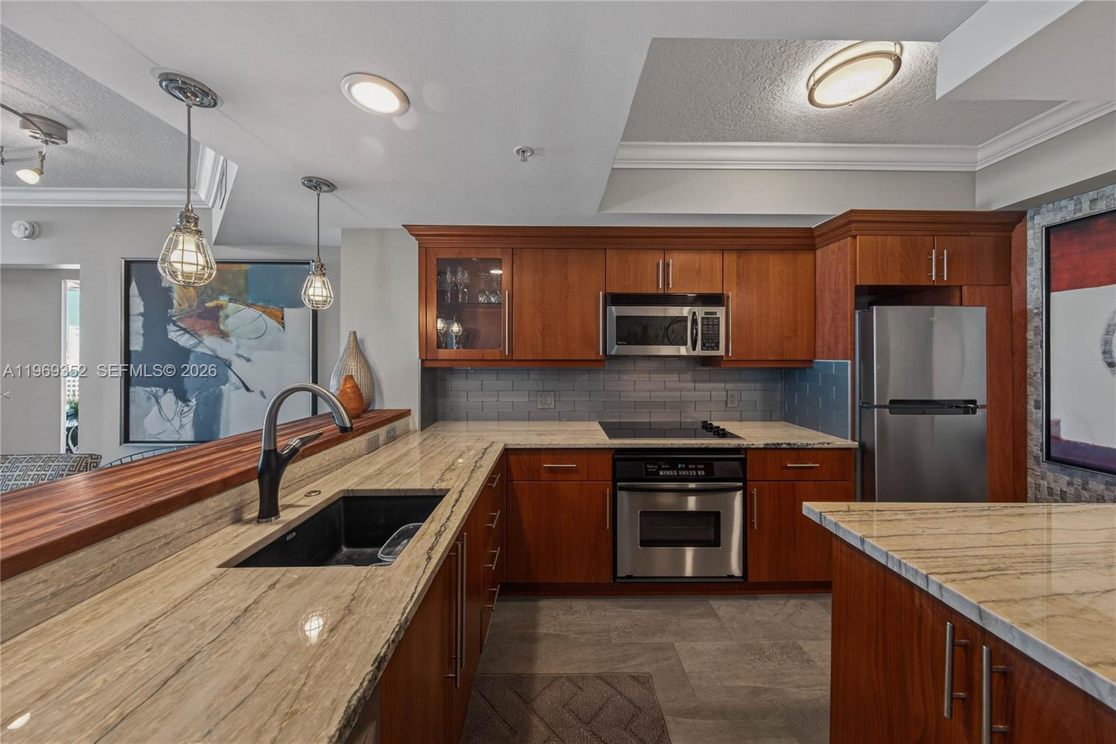 ESPLANADE ON THE NEW RIVE - Residential